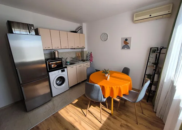 Apartament Sunny Cozy With A Pool *