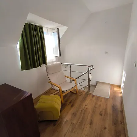 Sunny Cozy With A Pool Appartement