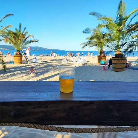 Sunny Cozy With A Pool *